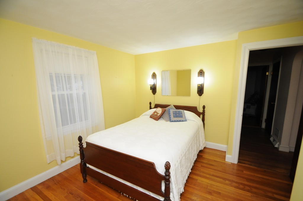 195 Overlook Road Arlington, MA 02474 - Photo 4 of 20