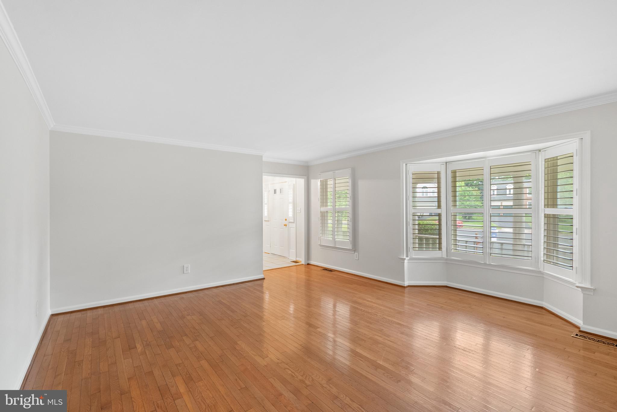 3507 Stringfellow Court Fairfax, VA 22033 - Photo 9 of 33
