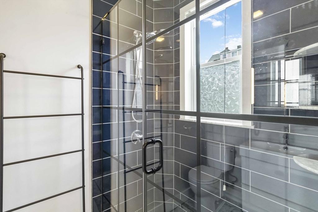 14 Torrey Street, Unit 1 Boston, MA 02124 - Photo 11 of 19