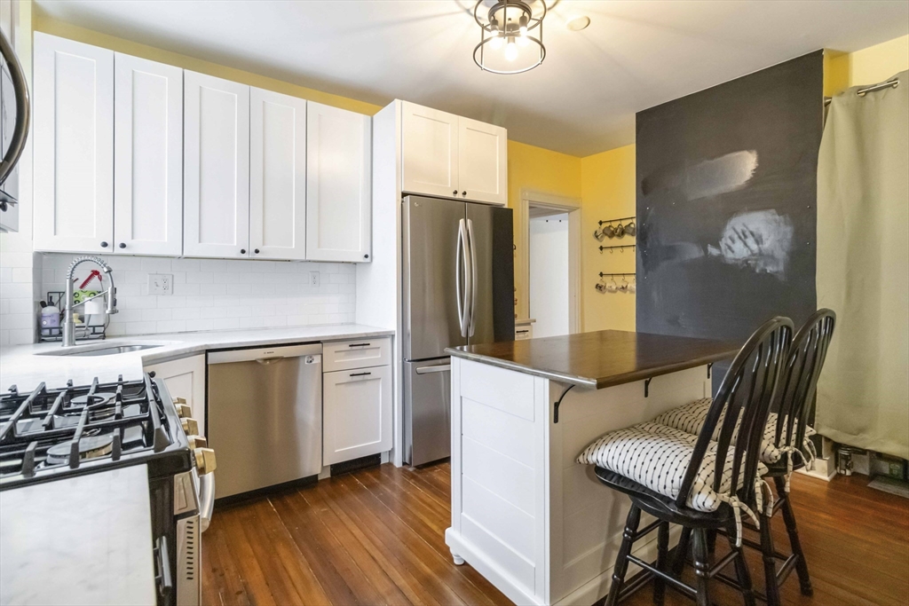 14 Torrey Street, Unit 1 Boston, MA 02124 - Photo 2 of 19