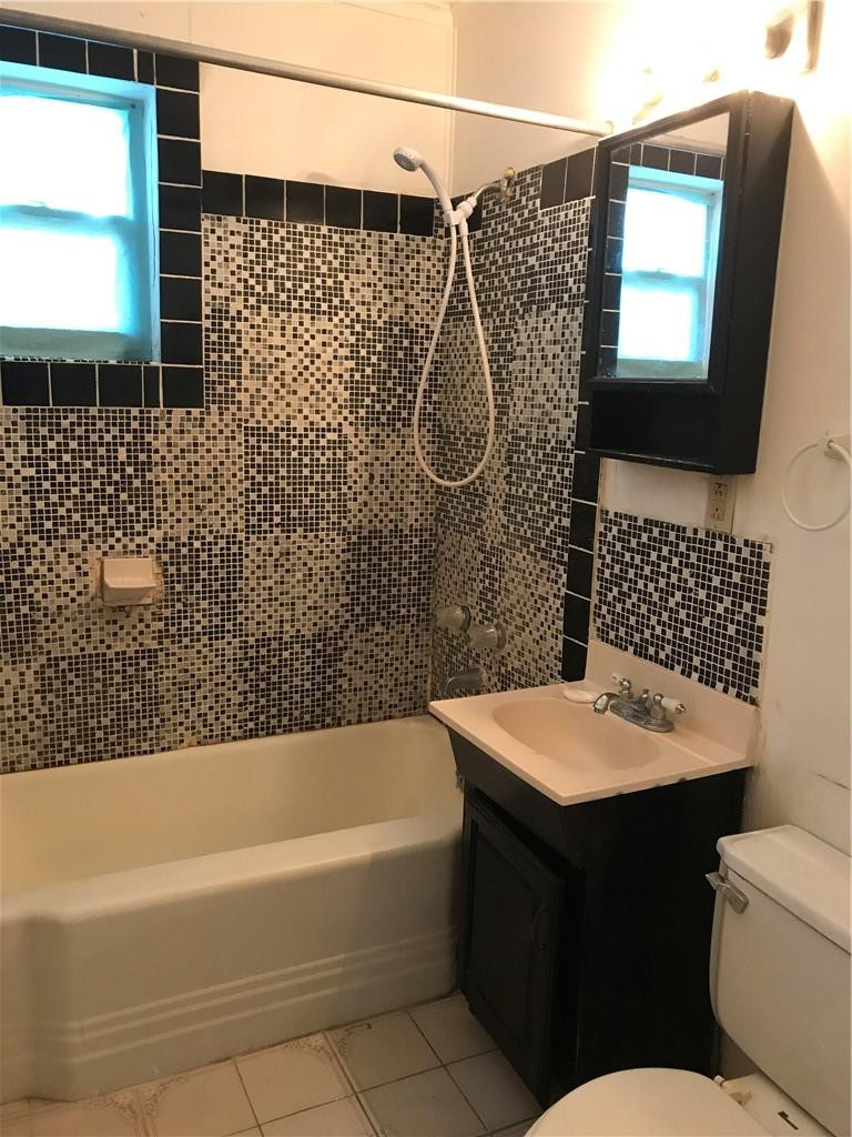 865 West 3rd Street Riviera Beach, FL 33404 - Photo 9 of 14 Photo 9
