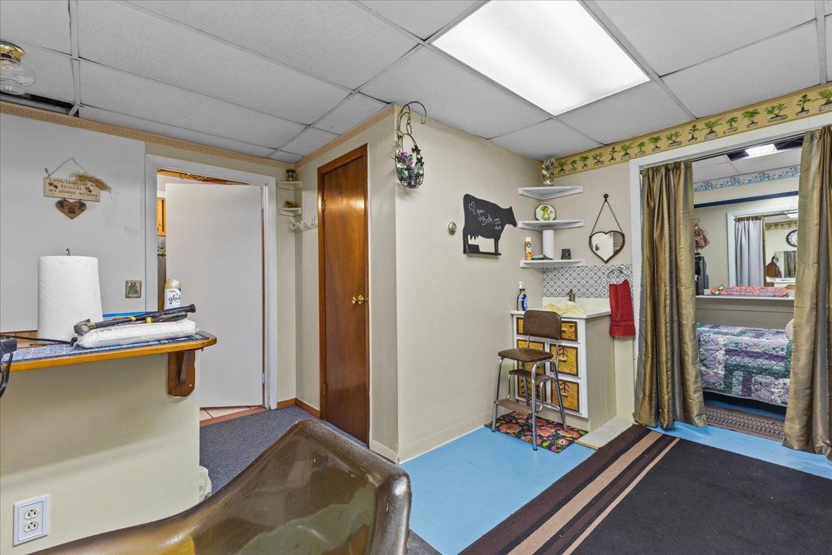 49 Russell Street St. Albans, VT 05478 - Photo 33 of 42