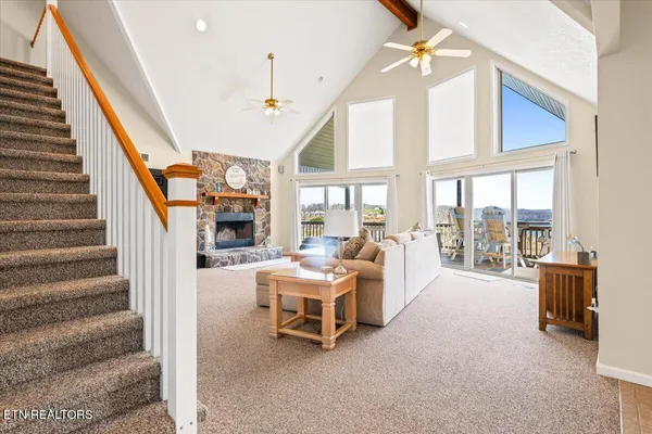 $1,195,000 | 223 Holly Lane, La Follette, TN 37766