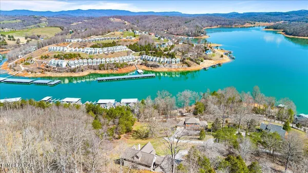 $1,195,000 | 223 Holly Lane, La Follette, TN 37766