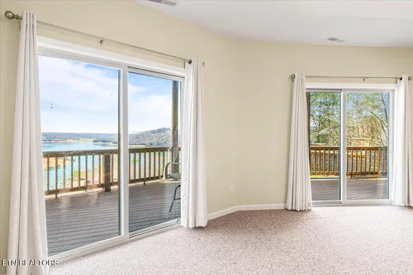 $1,195,000 | 223 Holly Lane, La Follette, TN 37766