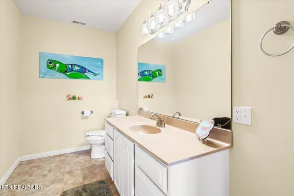 $1,195,000 | 223 Holly Lane, La Follette, TN 37766