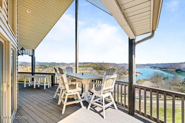 $1,195,000 | 223 Holly Lane, La Follette, TN 37766