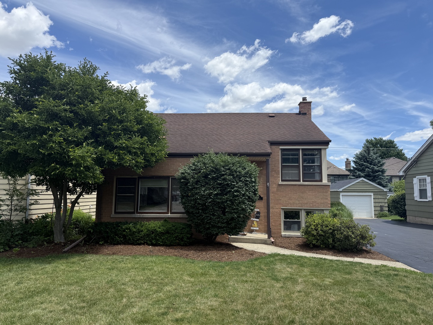 679 Spring Road Elmhurst, IL 60126 - Photo 1 of 6