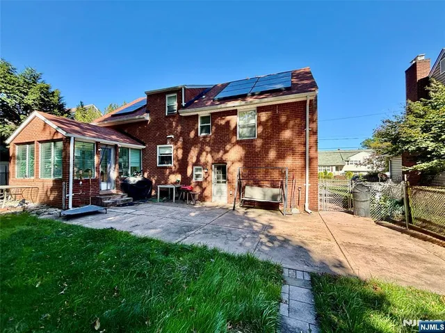 $4,000 | 62 Howland Avenue, Teaneck, NJ 07666