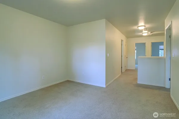 $3,995 | 20315 122nd Place Northeast, Bothell, WA 98011