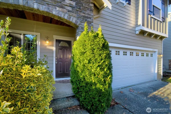 $3,995 | 20315 122nd Place Northeast, Bothell, WA 98011