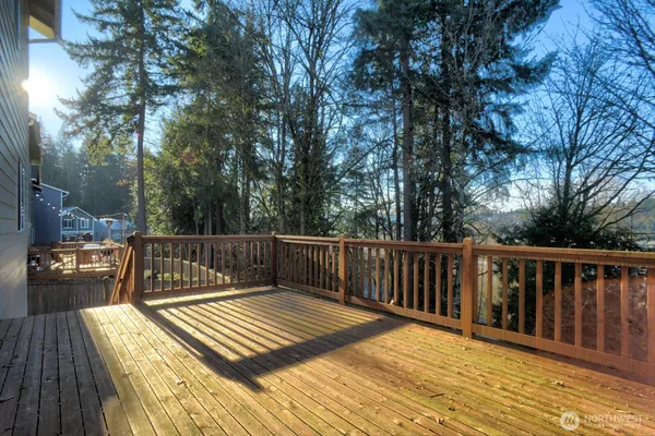 $3,995 | 20315 122nd Place Northeast, Bothell, WA 98011