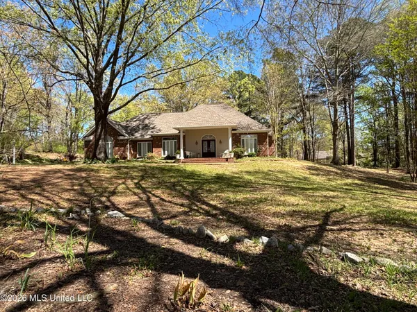$306,000 | 206 Crescent H Drive, Terry, MS 39170