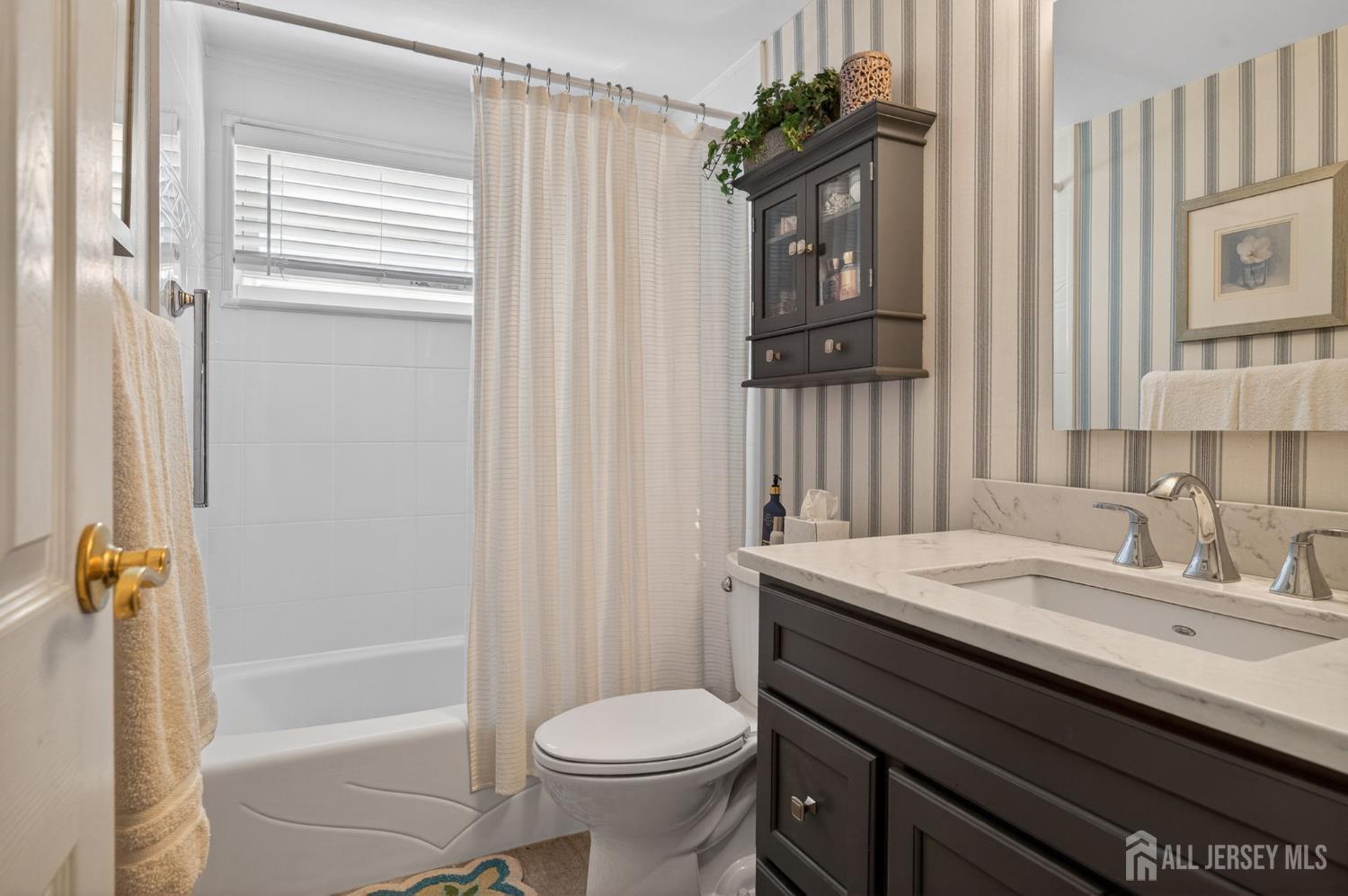 1391 Mohawk Road North Brunswick, NJ 08902 - Photo 16 of 30 Gallery Image 16