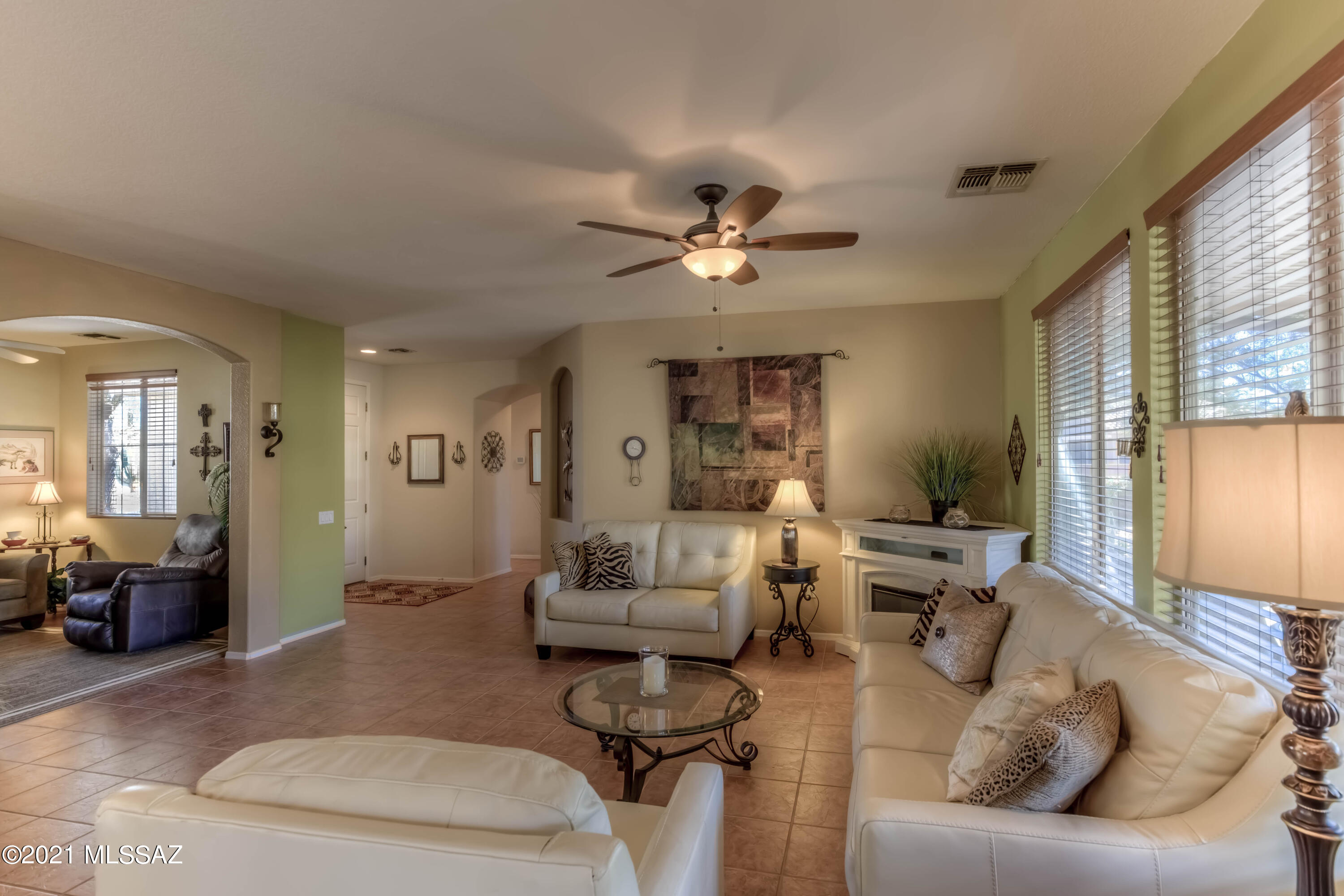 8073 West Wandering Spring Way Tucson, AZ 85743 - Photo 11 of 49