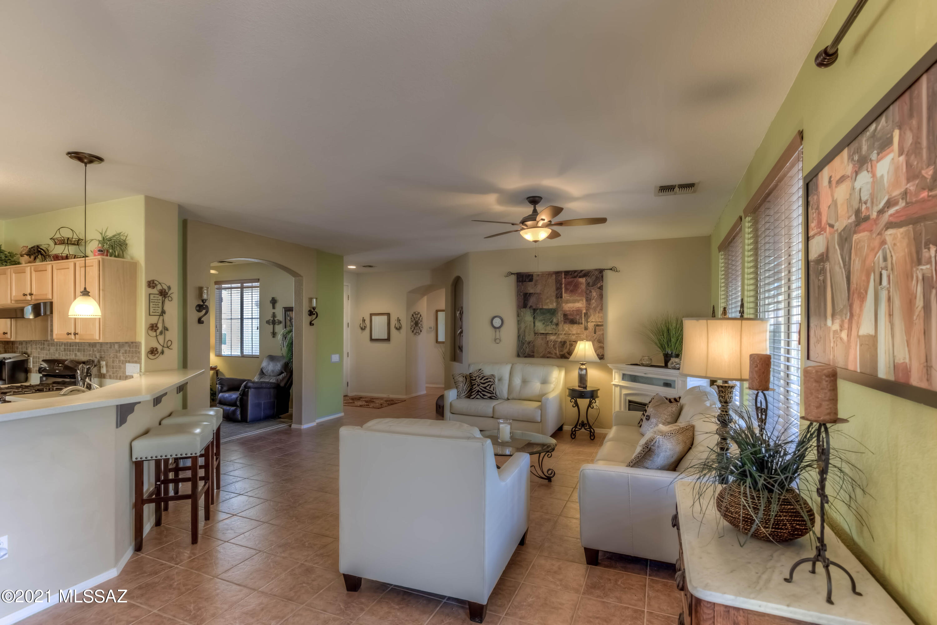 8073 West Wandering Spring Way Tucson, AZ 85743 - Photo 12 of 49