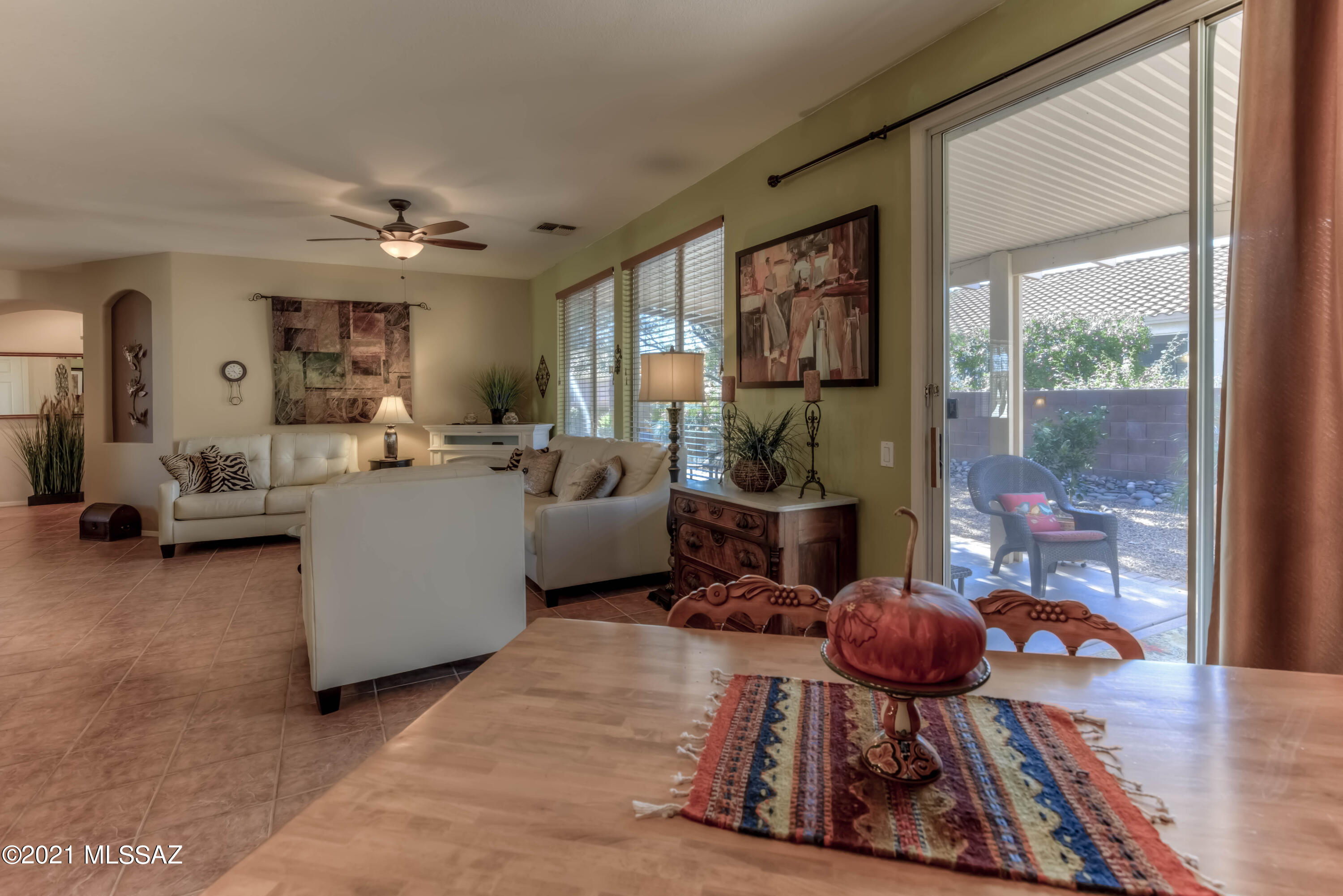 8073 West Wandering Spring Way Tucson, AZ 85743 - Photo 15 of 49