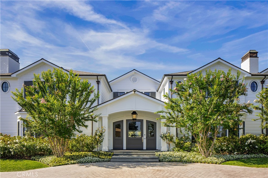 24200 Hidden Ridge Road Hidden Hills, CA 91302 - Photo 3 of 61