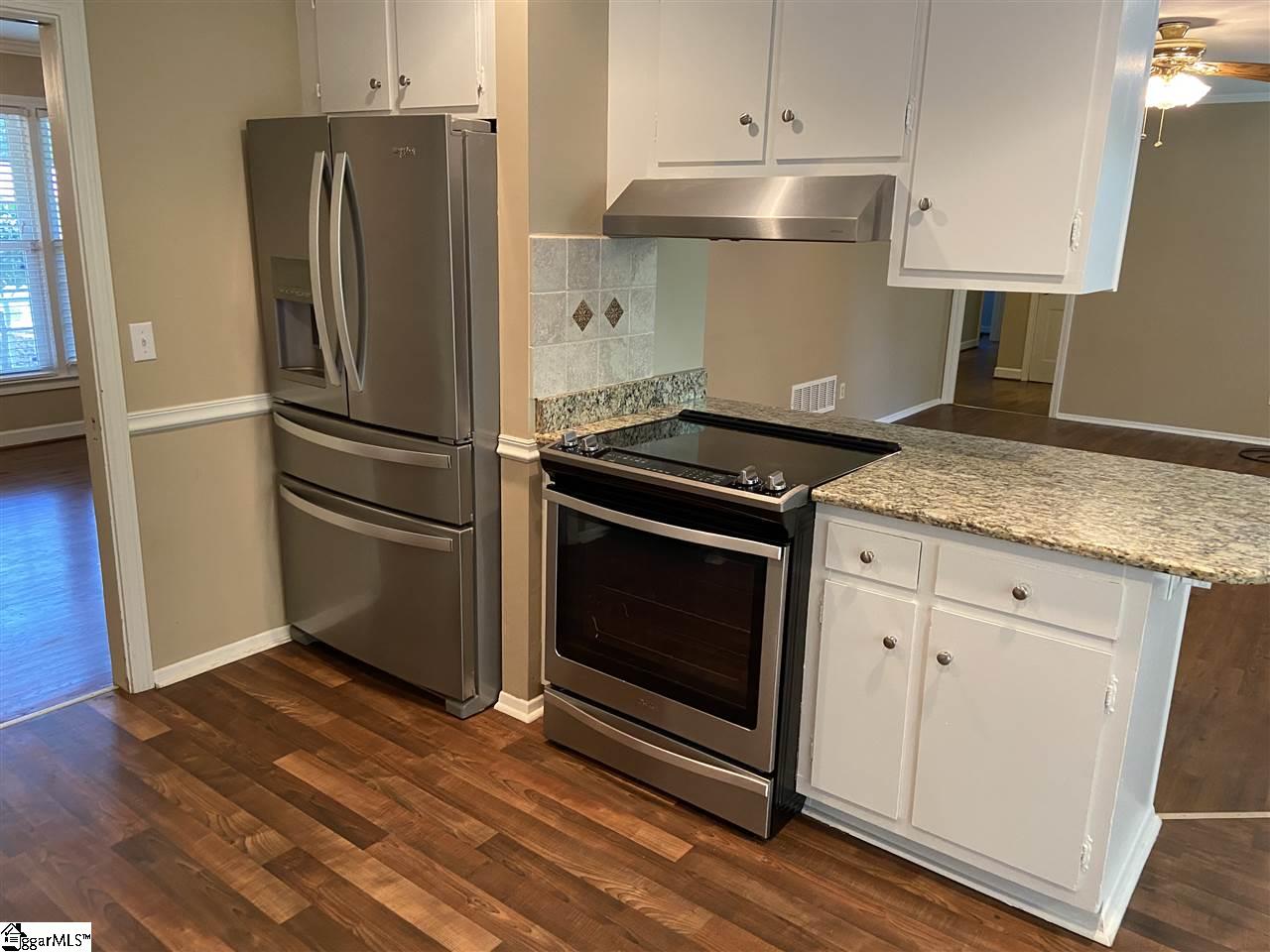 7 Ravensworth Road Taylors, SC 29687 - Photo 5 of 17 Gallery Image 5