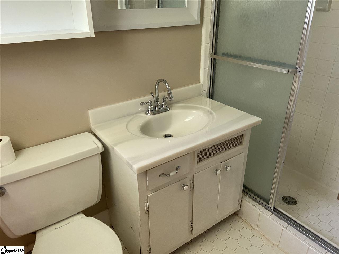 7 Ravensworth Road Taylors, SC 29687 - Photo 10 of 17 Gallery Image 10