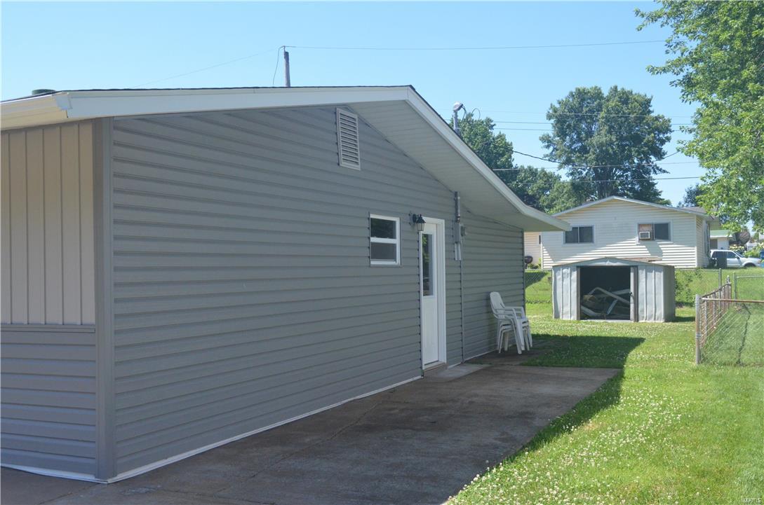 4650 Heege Road St. Louis, MO 63123 - Photo 3 of 21 Gallery Image 3