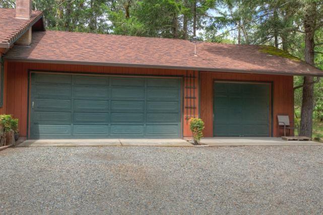 7192 Lower River Road Grants Pass, OR 97526 - Photo 3 of 30 a front view of a house