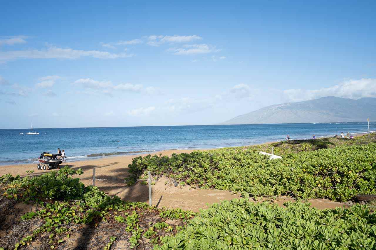 2219 South Kihei Road, Unit B216 Kihei, HI 96753 - Photo 27 of 29 a view of a lake with a yard