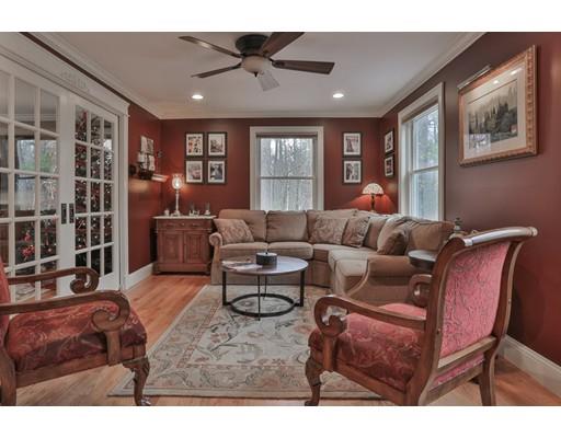 244 Wethersfield Street Rowley, MA 01969 - Photo 5 of 30 Gallery Image 5