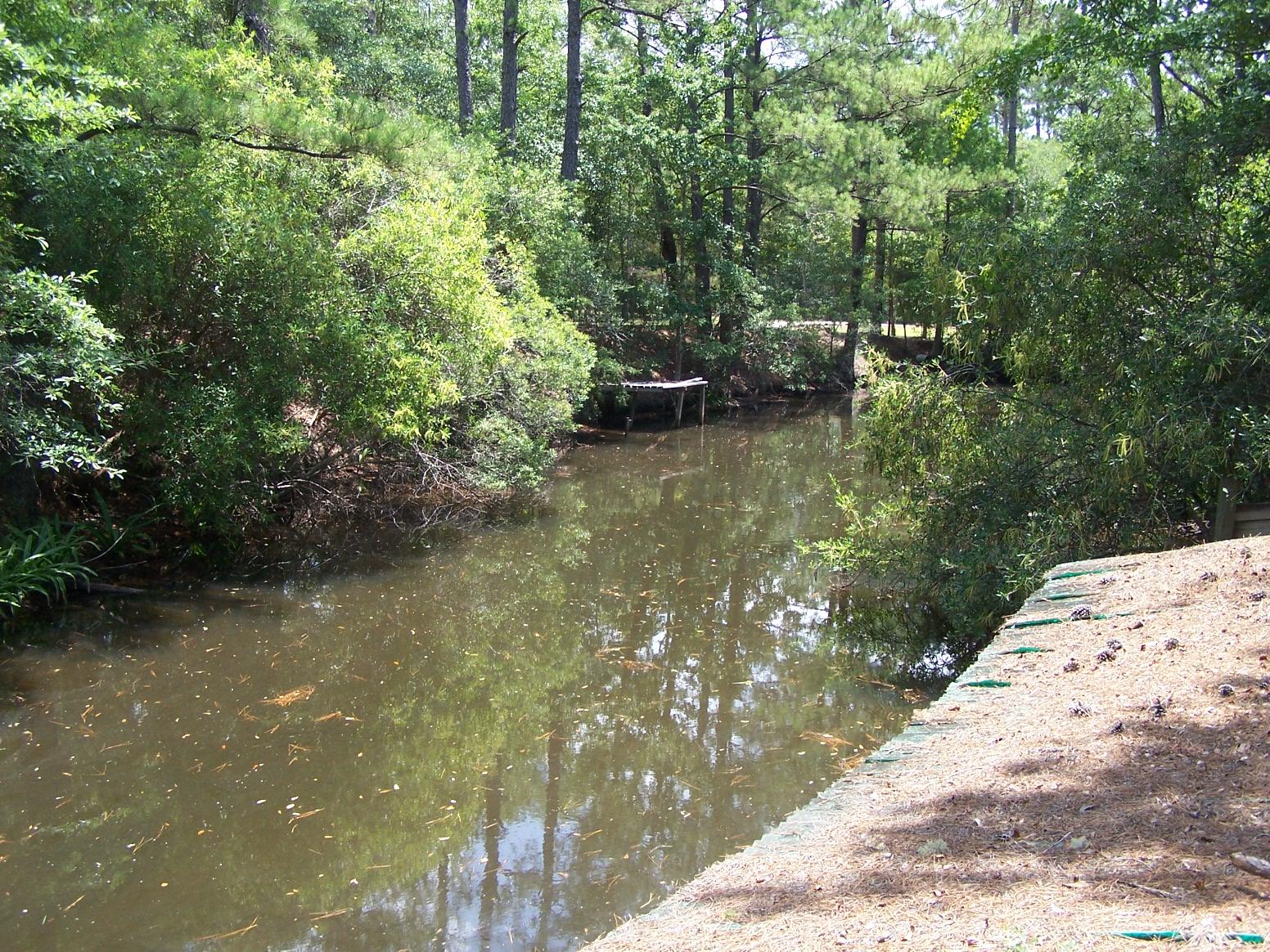 1-2 3 Ruth Road Freeport, FL 32439 - Photo 1 of 5 Gallery Image 1