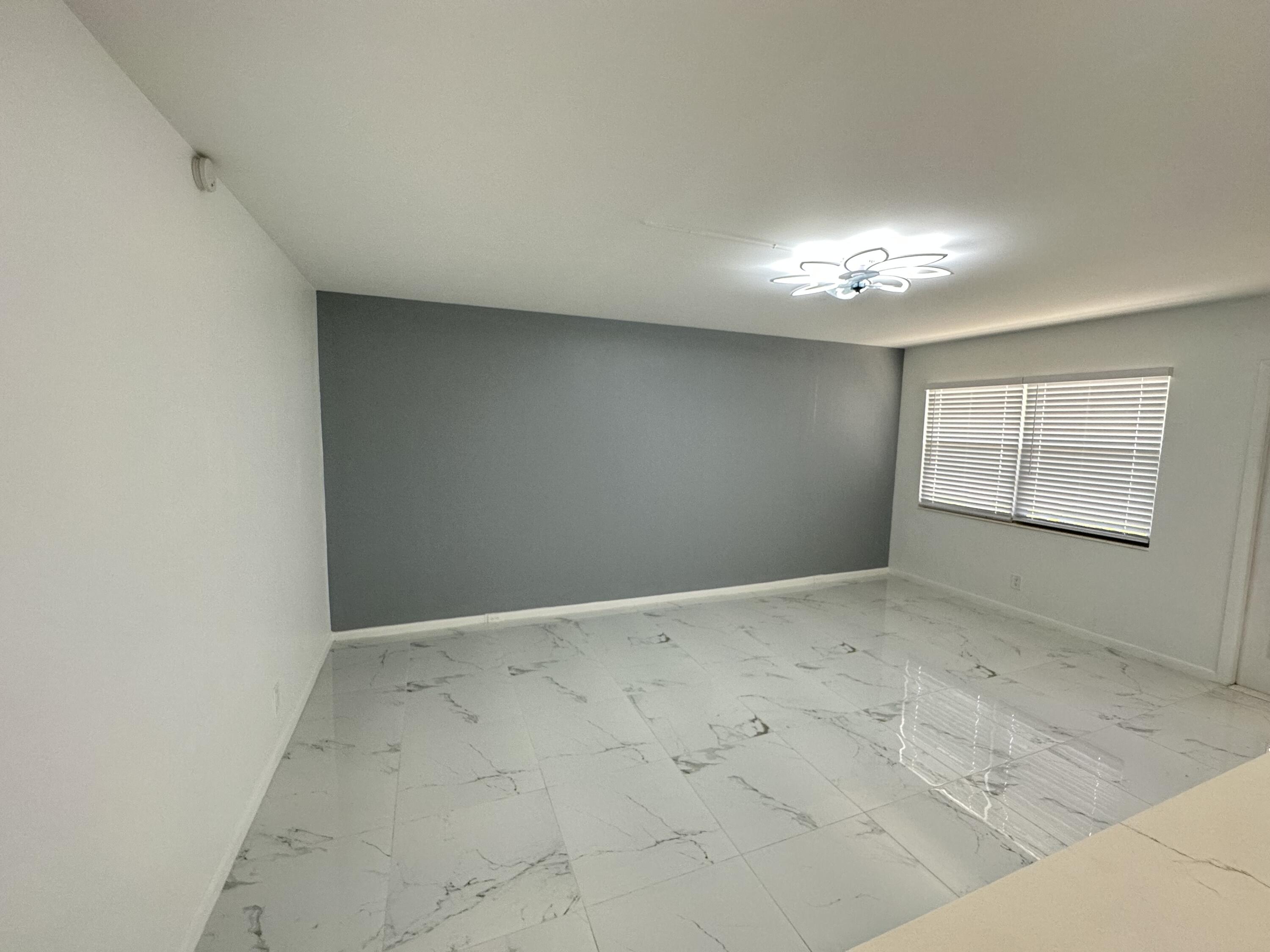 1014 Guildford East, Unit 1014 Boca Raton, FL 33434 - Photo 9 of 26 room