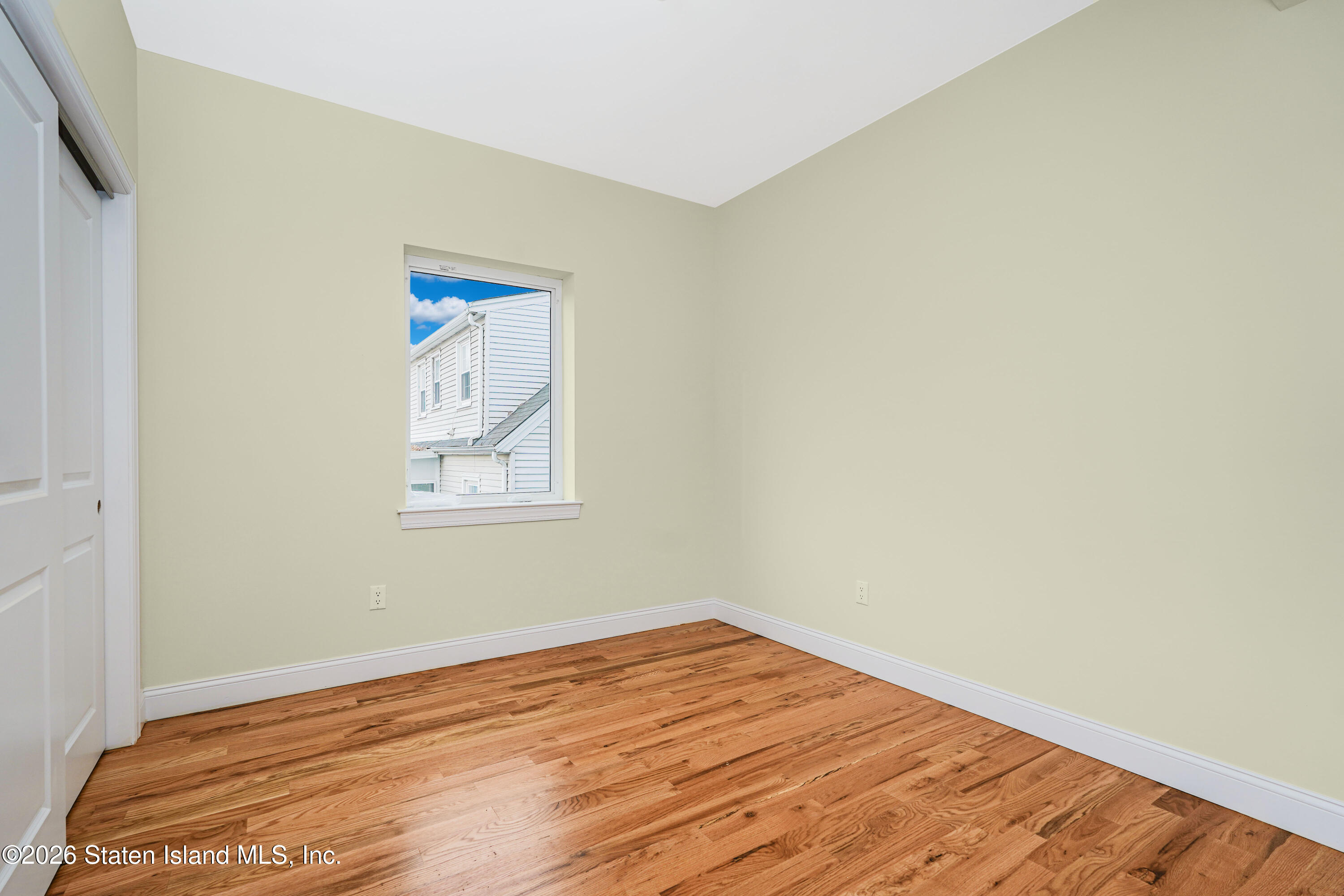 552 Drumgoole Road East Staten Island, NY 10312 - Photo 19 of 38 Photo Dec 26 2025, 10 06 40 AM (1)