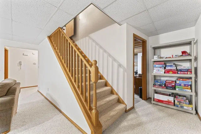 $315,000 | 280 4th Avenue Southeast, Plainview, MN 55964