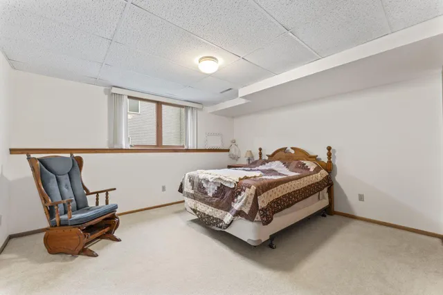 $315,000 | 280 4th Avenue Southeast, Plainview, MN 55964