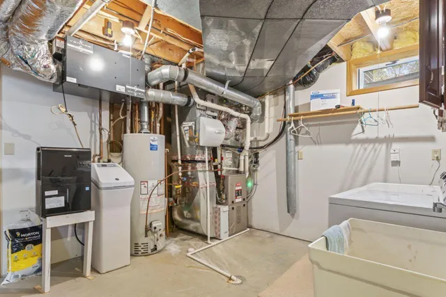 $315,000 | 280 4th Avenue Southeast, Plainview, MN 55964