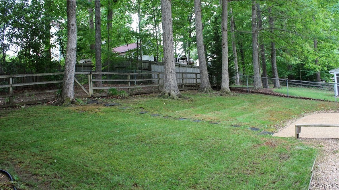 1529 Oldbury Road Midlothian, VA 23113 - Photo 11 of 12 Nice Fenced Backyard!