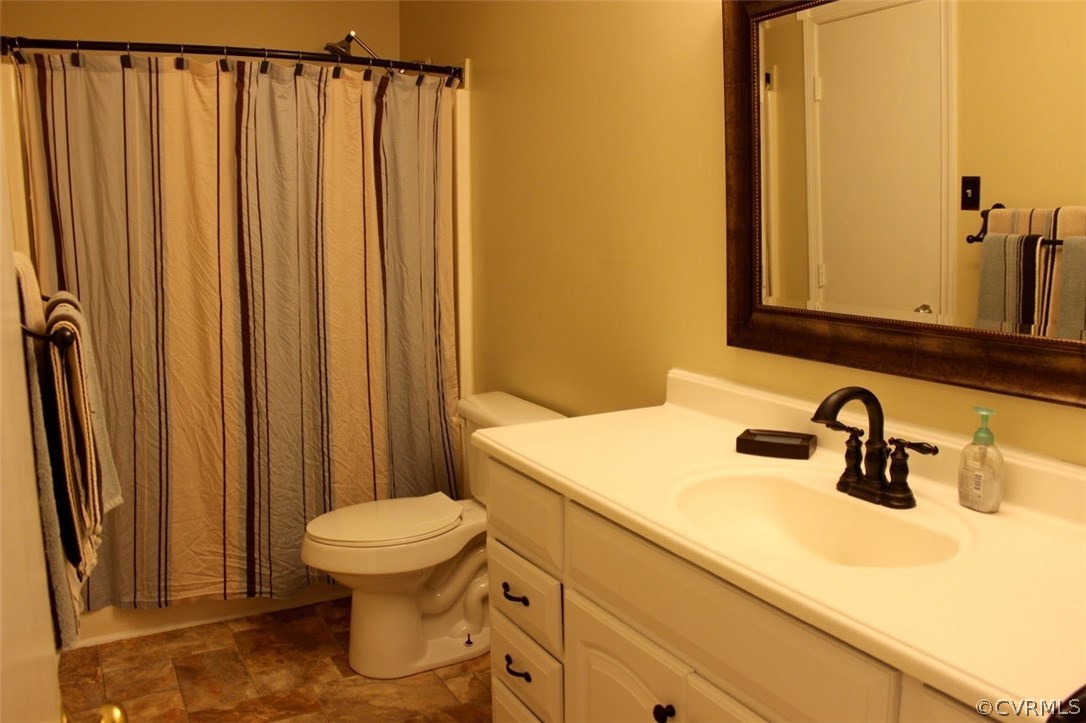 Beautiful Updated Bath!