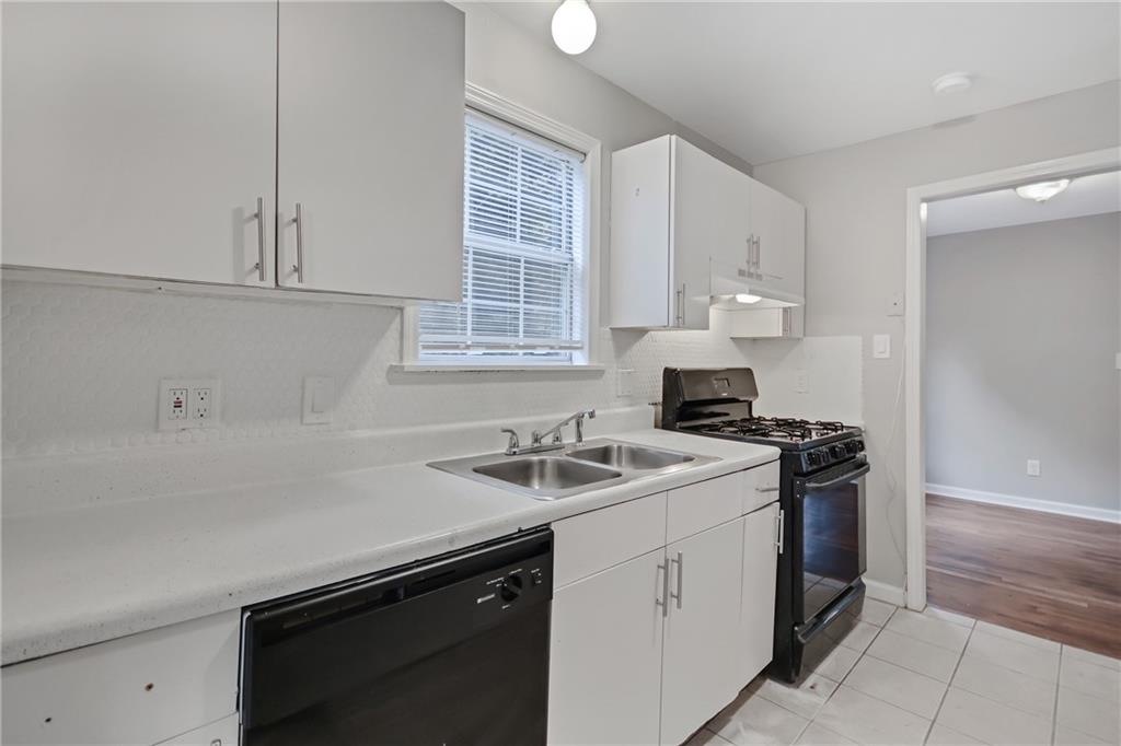 1877 Sumter Street Northwest Atlanta, GA 30318 - Photo 9 of 23