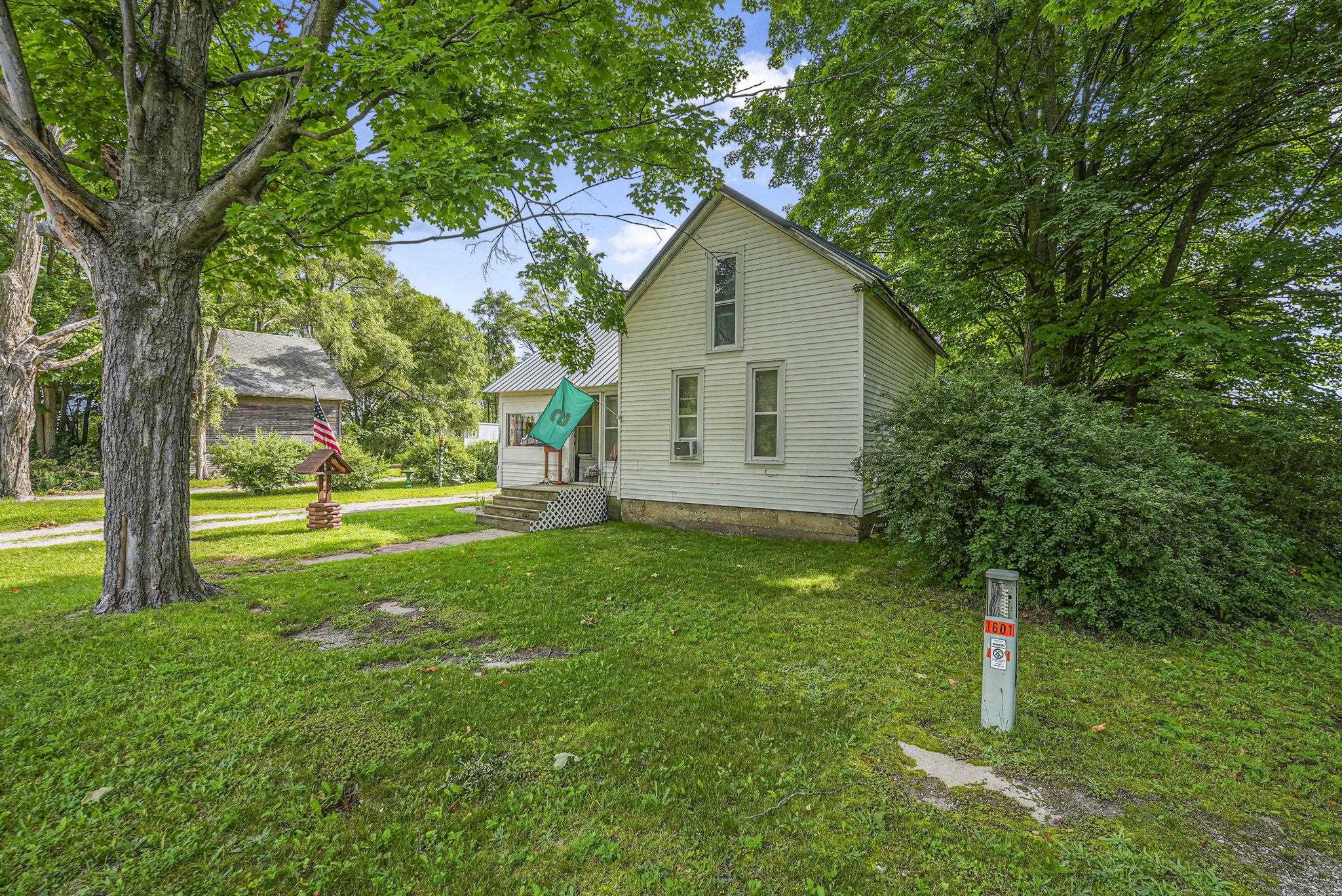 1583 State Street Grawn, MI 49637 - Photo 29 of 35