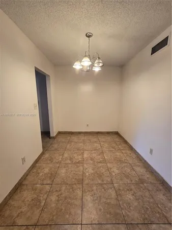 $1,900 | 2244 Madison Street, Unit 3, Hollywood, FL 33020