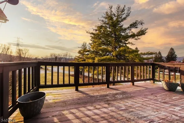 $220,000 | 1 Deer Valley Lane, Unit 2, Vernon, NJ 07462