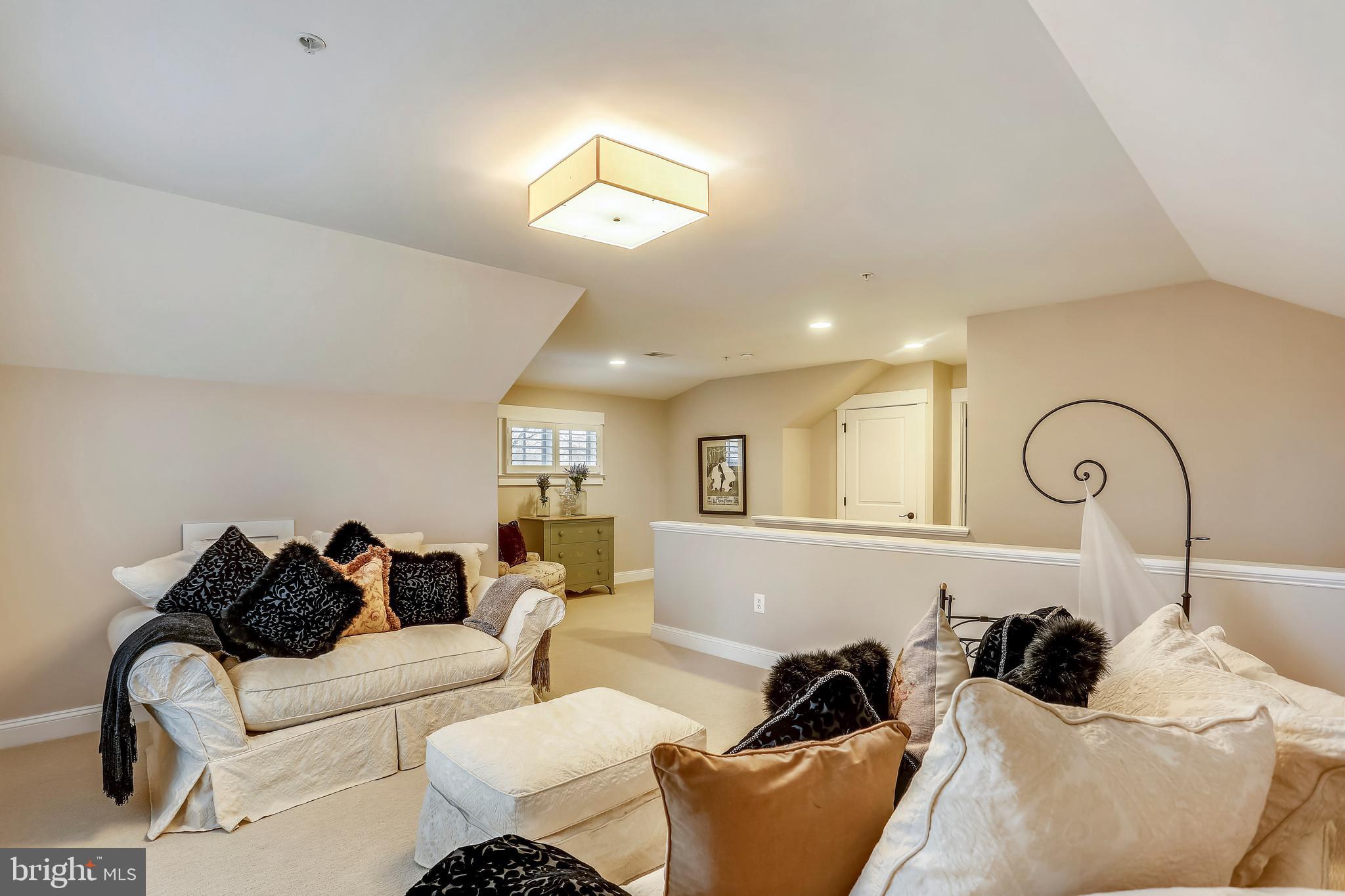 8615 Rayburn Road Bethesda, MD 20817 - Photo 42 of 59 Loft area with recreational area/tv room