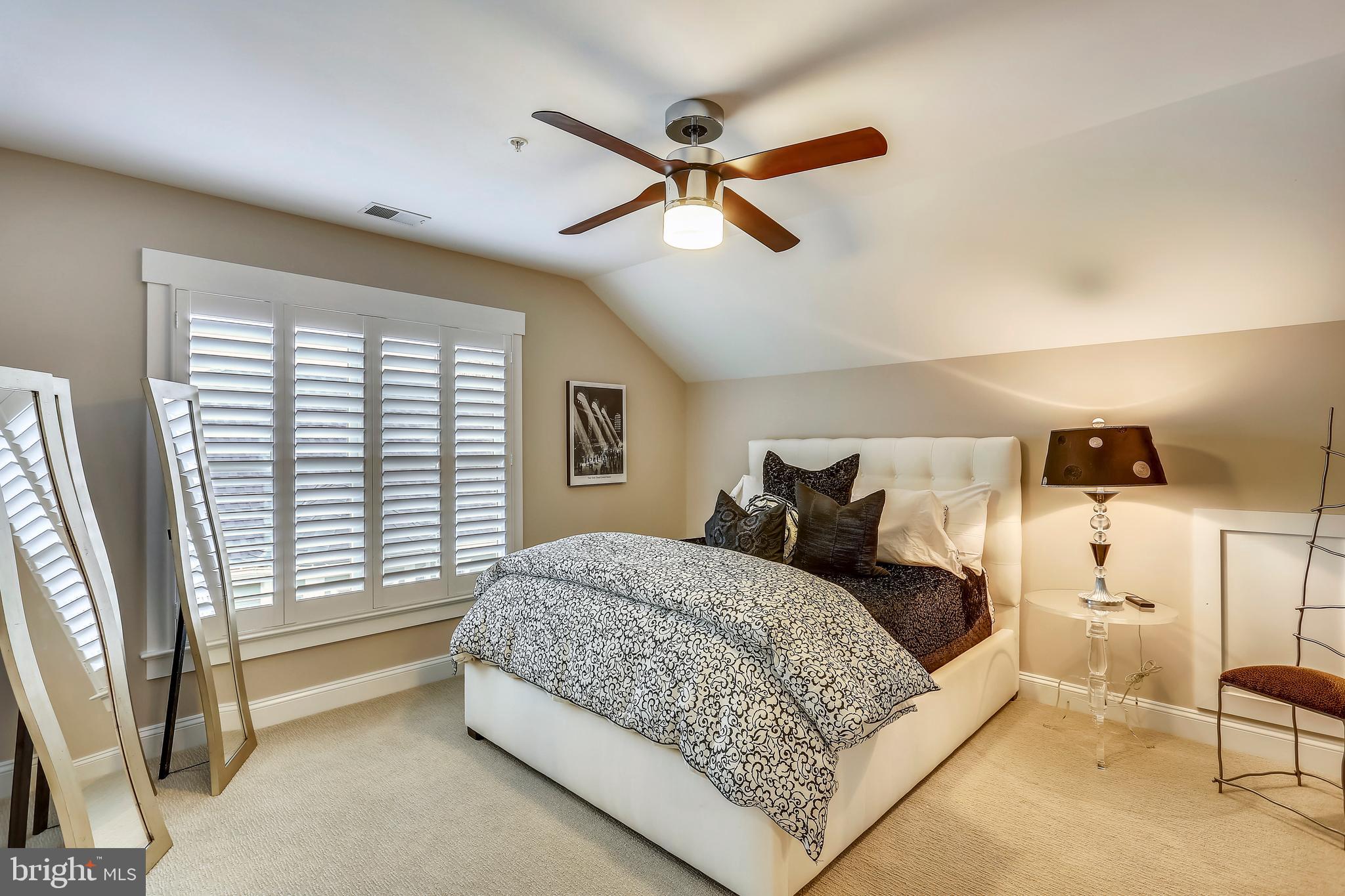 8615 Rayburn Road Bethesda, MD 20817 - Photo 43 of 59 Large guest bedroom on Loft-level