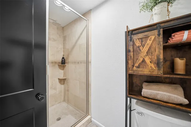 a view of walk in closet