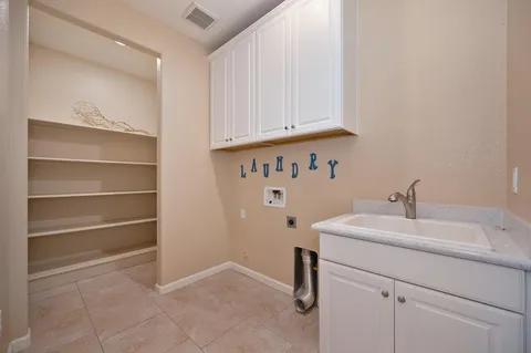 $495,000 | 7414 Sun Rose Way, Sacramento, CA 95829