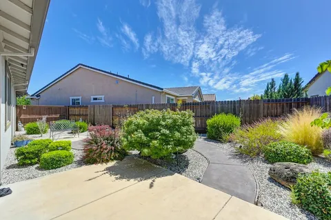 $495,000 | 7414 Sun Rose Way, Sacramento, CA 95829