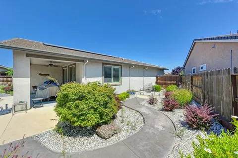 $495,000 | 7414 Sun Rose Way, Sacramento, CA 95829