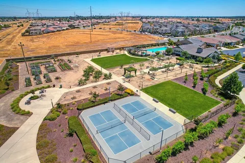 $495,000 | 7414 Sun Rose Way, Sacramento, CA 95829