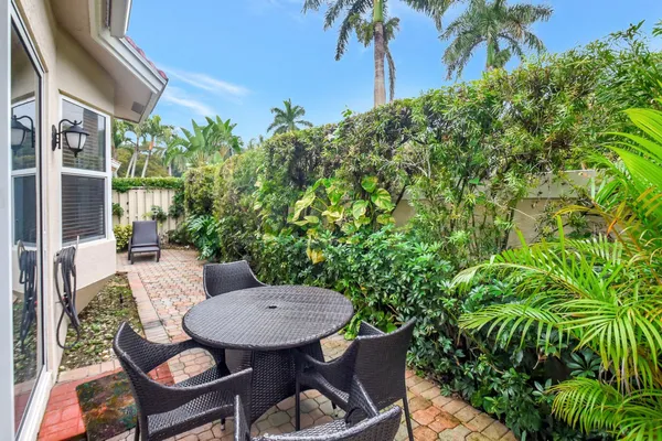 $12,500 | 8180 Sandpiper Way, West Palm Beach, FL 33412