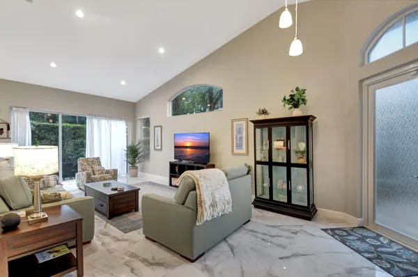 $12,500 | 8180 Sandpiper Way, West Palm Beach, FL 33412