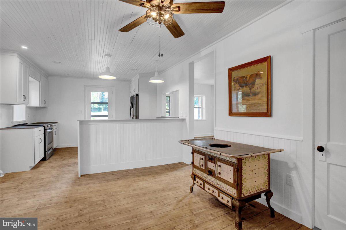 233 Hetrick Road Bernville, PA 19506 - Photo 12 of 29 a view of kitchen with furniture and a window